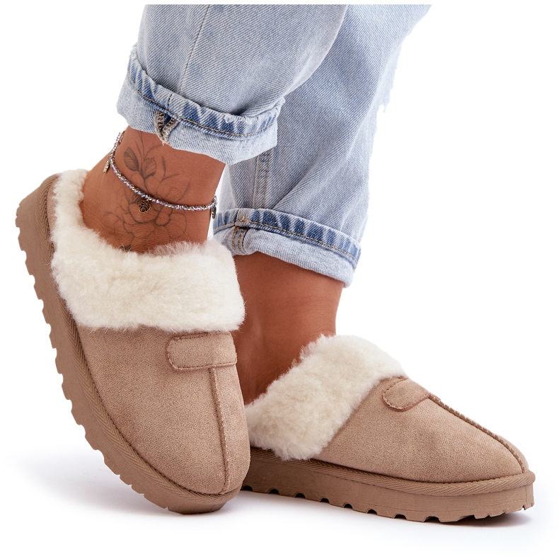 Botas femininas de neve com pele de carneiro bege Villene