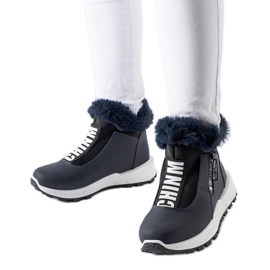 Tênis cano alto Oneglia com isolamento azul marinho