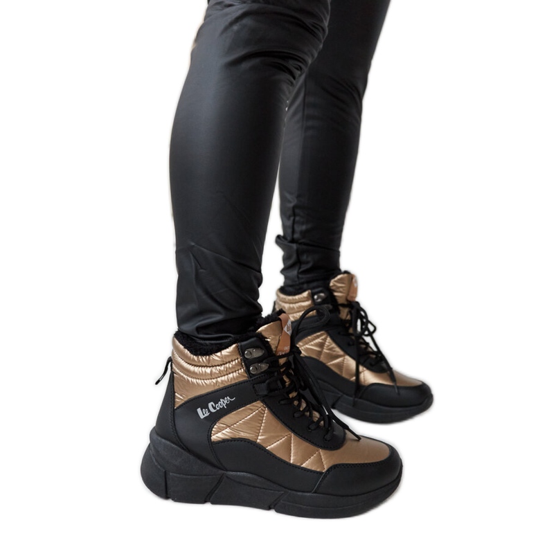 Botas de neve douradas Lee Cooper LCJ-23-44-1986L preto
