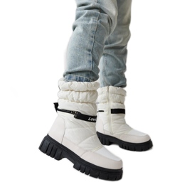 Botas de neve femininas com isolamento bege da Pulliam