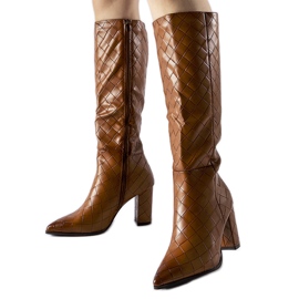 Botas marrons decoradas com acolchoado Brannon castanho