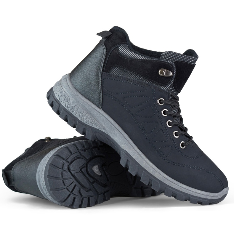Sapatos de inverno isolados, sapatos de trekking para jovens, com cadarços preto Sapatos de inverno isolados, sapatos de trekking para jovens, com cadarços preto
