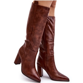 Super Mode Botas femininas isoladas acima do joelho com salto alto, marrom Genzani