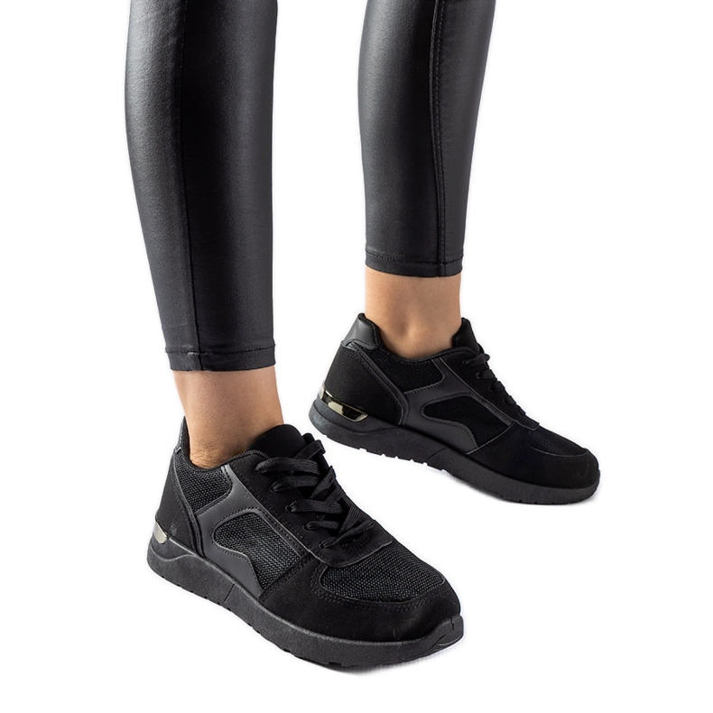 Tênis preto feito de materiais combinados Gallo