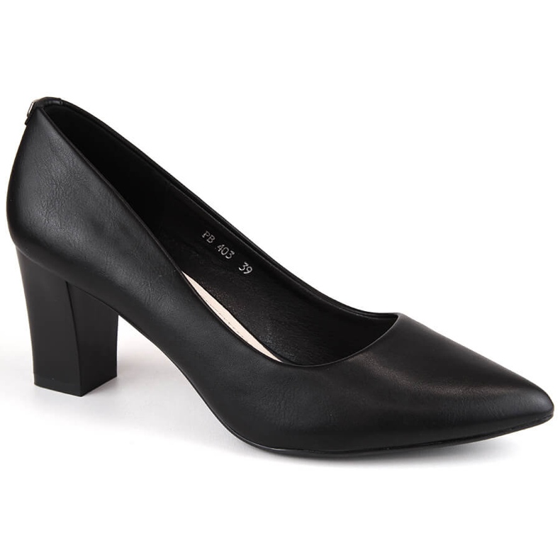 Sapatos pretos de bico fino por Sergio Leone PB217
