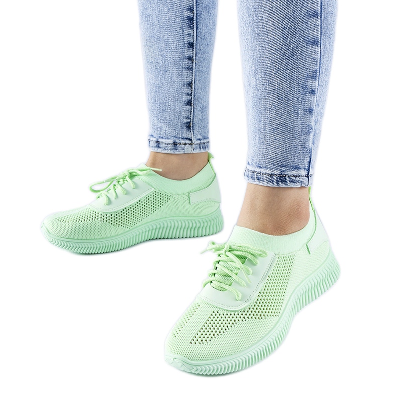 Tênis verde vazado Pierantonio