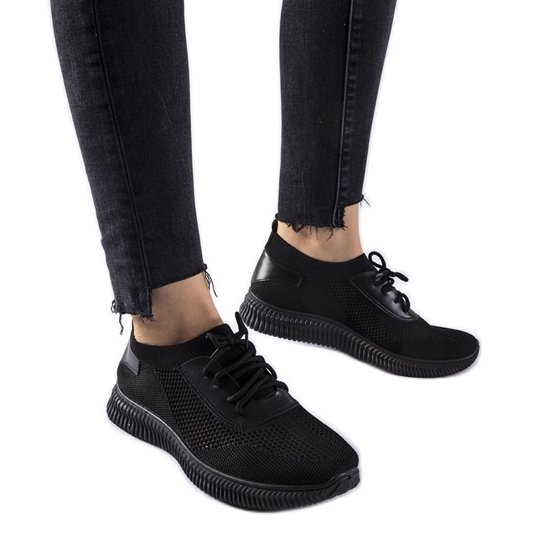 Tênis Pierantonio preto vazado