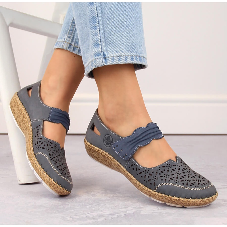 Sapatos femininos de couro perfurado com velcro, azul Rieker 44896-15