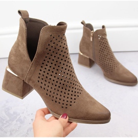 Botas femininas de camurça com salto alto vazado marrom Potocki SZ12356