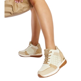 Tênis de cunha bege castanho