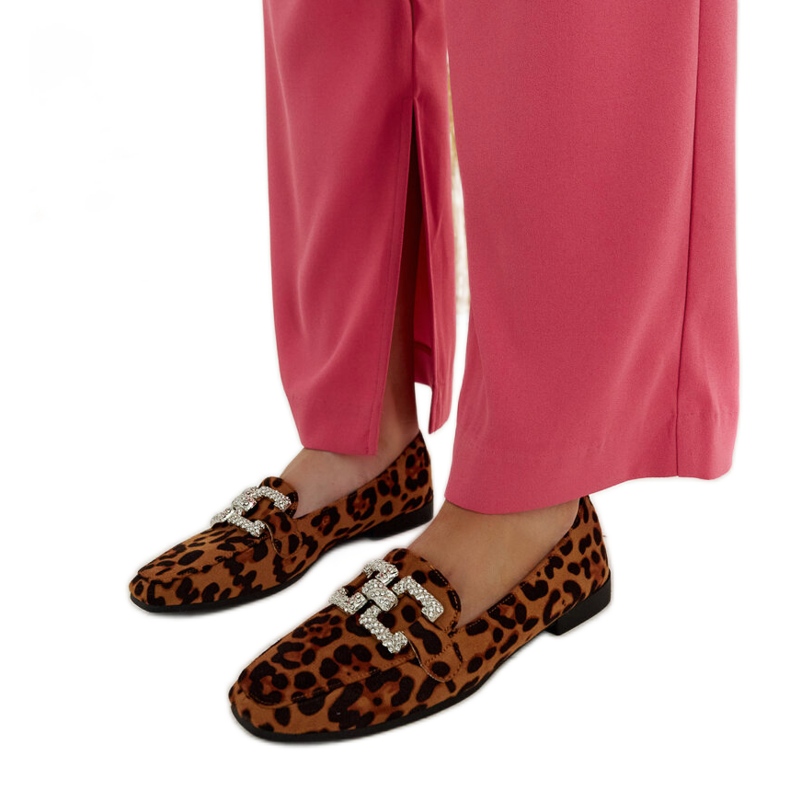 Mocassins leopardo decorados com zircões Sanny castanho