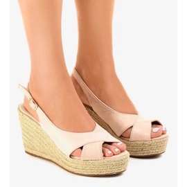 Botas de camurça para a primavera, sapatos femininos de salto alto bege