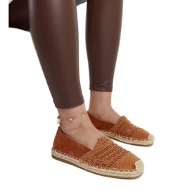 Alpercatas marrons vazadas da Gordana marrom