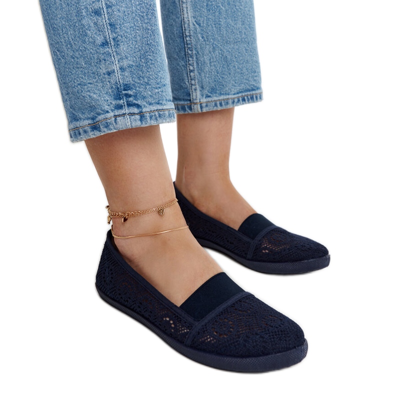 Tênis peônia azul marinho com aberturas