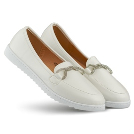 Mocassins femininos brancos confortáveis com strass Mocassins femininos brancos confortáveis com strass