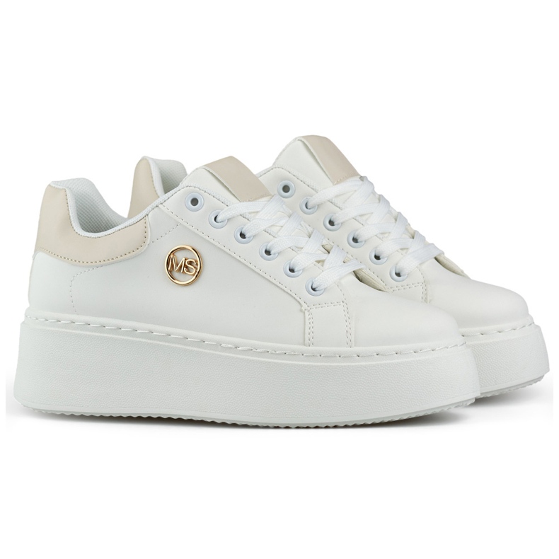 Tênis branco com sola grossa, calçado esportivo feminino