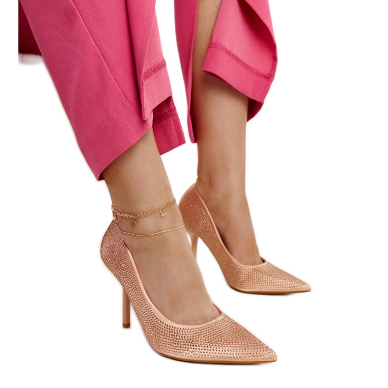 Sapatos de salto alto rosa claro da Liena