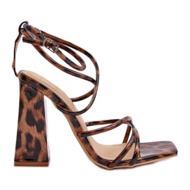 Sandálias de salto alto marrons da moda Josette castanho