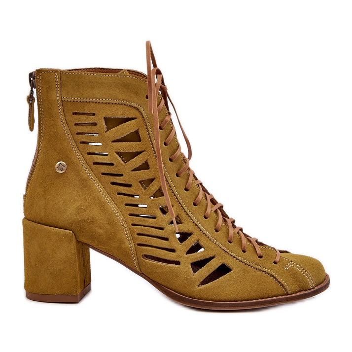 Botas de camurça perfuradas Maciejka 05508-24 Oliva verde