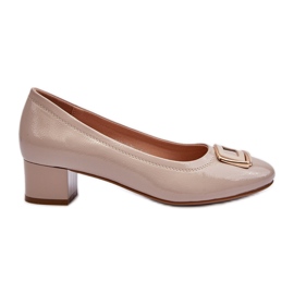 Vinceza Sapatos de couro envernizado em bloco com decoração, Bege Enollia Vinceza Sapatos de couro envernizado em bloco com decoração, Bege Enollia