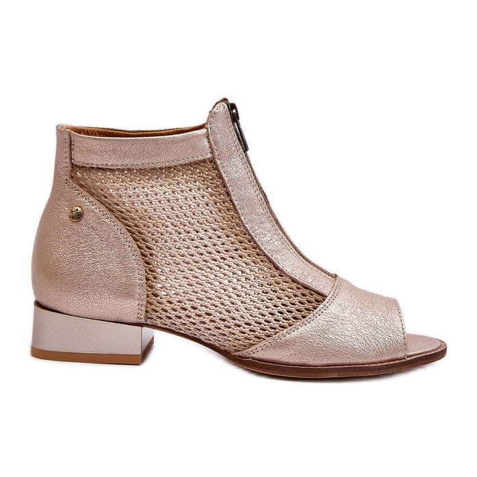 Botas femininas de couro com salto baixo e biqueira aberta Maciejka 06413-25 douradas bege