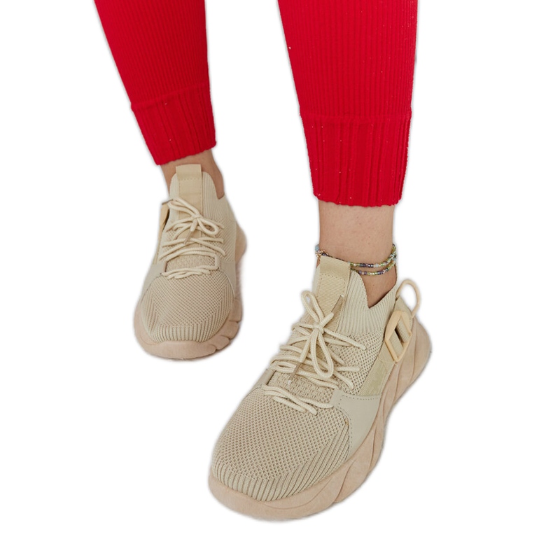 Tênis esportivo leve bege da Faruz