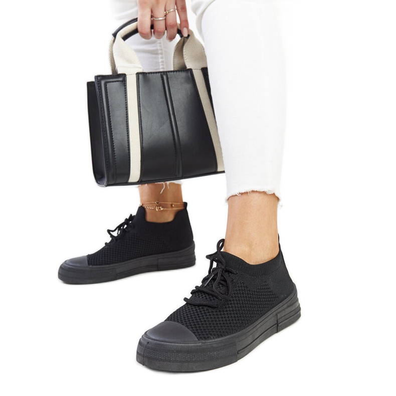 Tênis esportivos leves pretos da Senaida