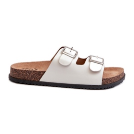 Chinelos femininos com fivelas, brancos