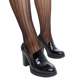 Sapatos pretos envernizados com salto alto Licoletta Sapatos pretos envernizados com salto alto Licoletta