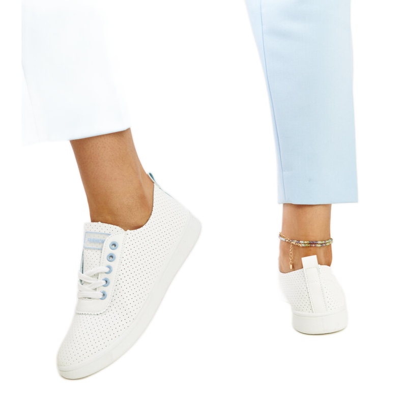 Tênis Yusra branco de couro ecológico