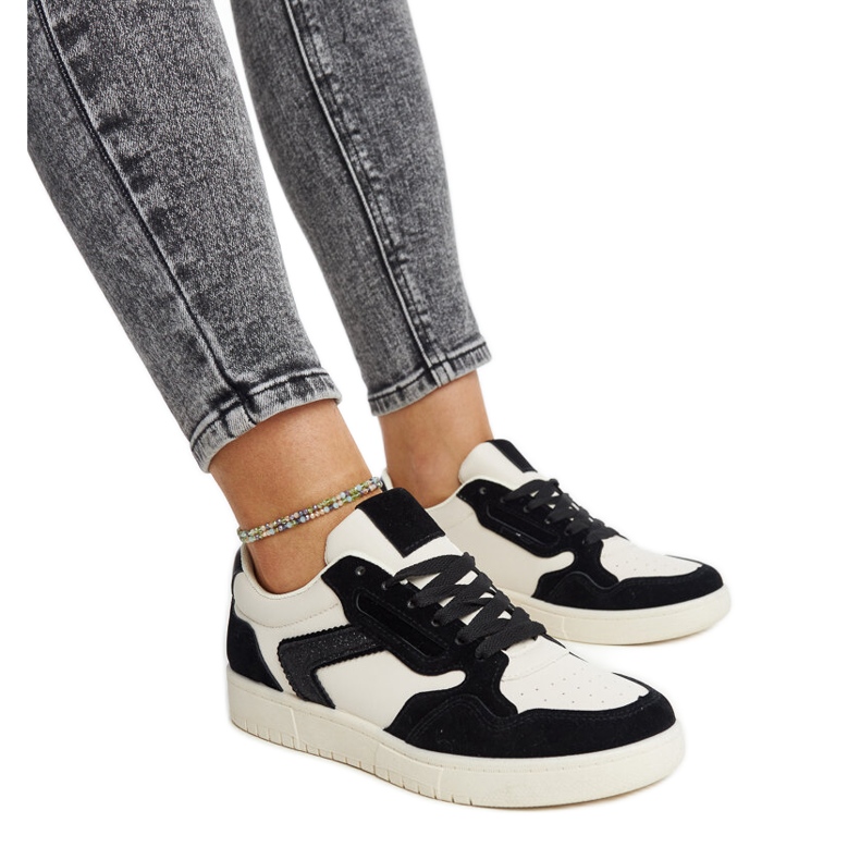 Tênis Juwan branco e preto com glitter