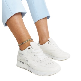 Tênis branco de pele de cobra Tasnim