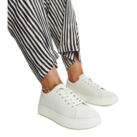 Tênis de couro bege Tênis de couro bege