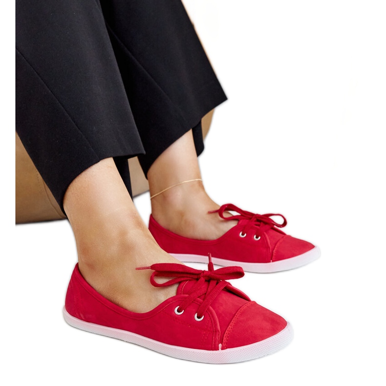 Tênis slip-on vermelho em couro ecológico Knudsen