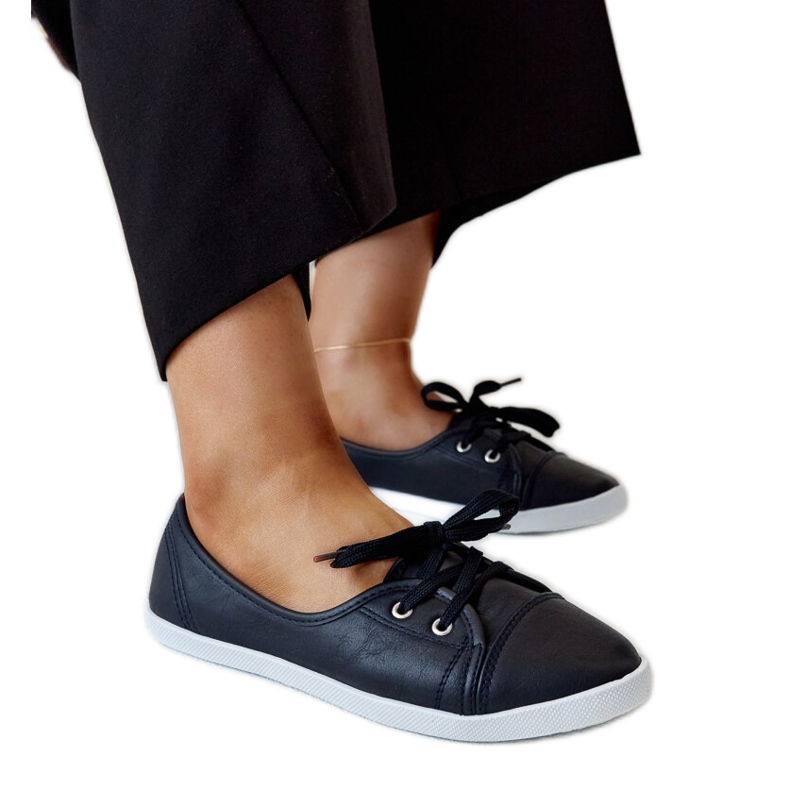 Tênis slip-on azul marinho em couro ecológico Knudsen