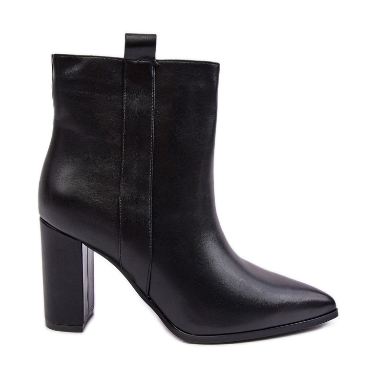 Botins femininos em couro preto Vevine