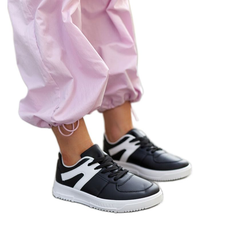 Tênis esportivos Hagara pretos