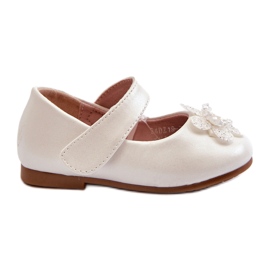 Miss Bailarinas infantis com fecho de velcro e decoração, brancas branco Miss Bailarinas infantis com fecho de velcro e decoração, brancas branco