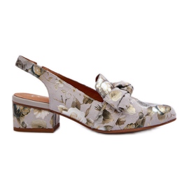 Sandálias femininas de couro de salto baixo com flores Maciejka N6539-38 Verde