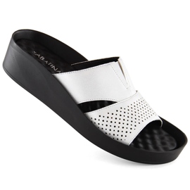 Chinelos femininos prateados com elástico, prata brilhante, Sabatina 2318-4 Chinelos femininos prateados com elástico, prata brilhante, Sabatina 2318-4