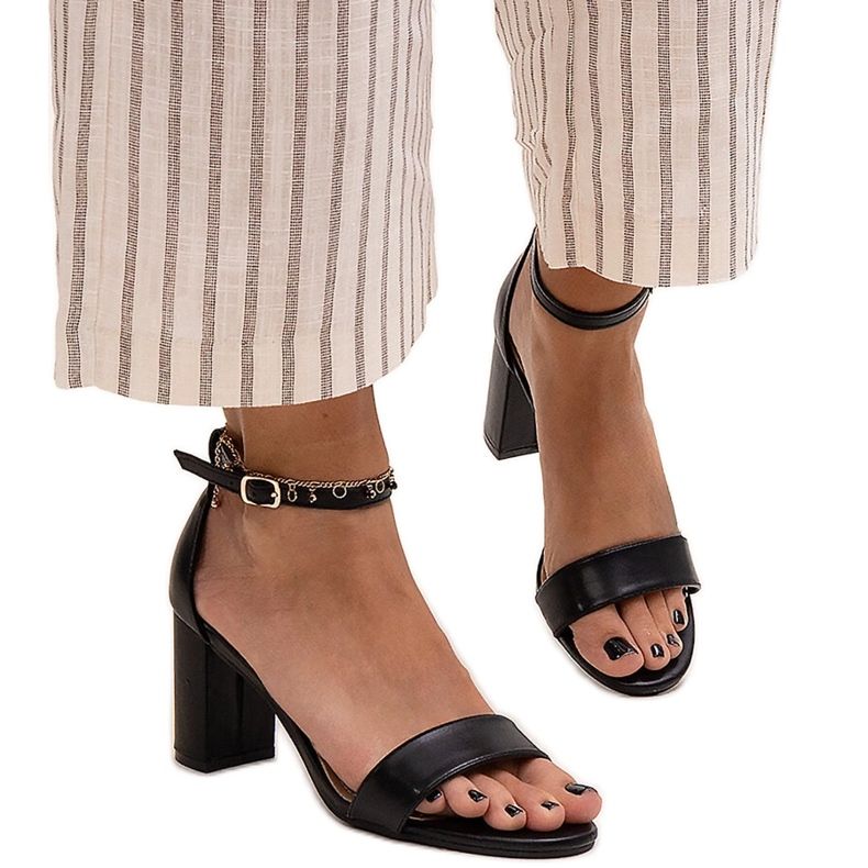 Sandálias pretas de salto alto Atifa preto