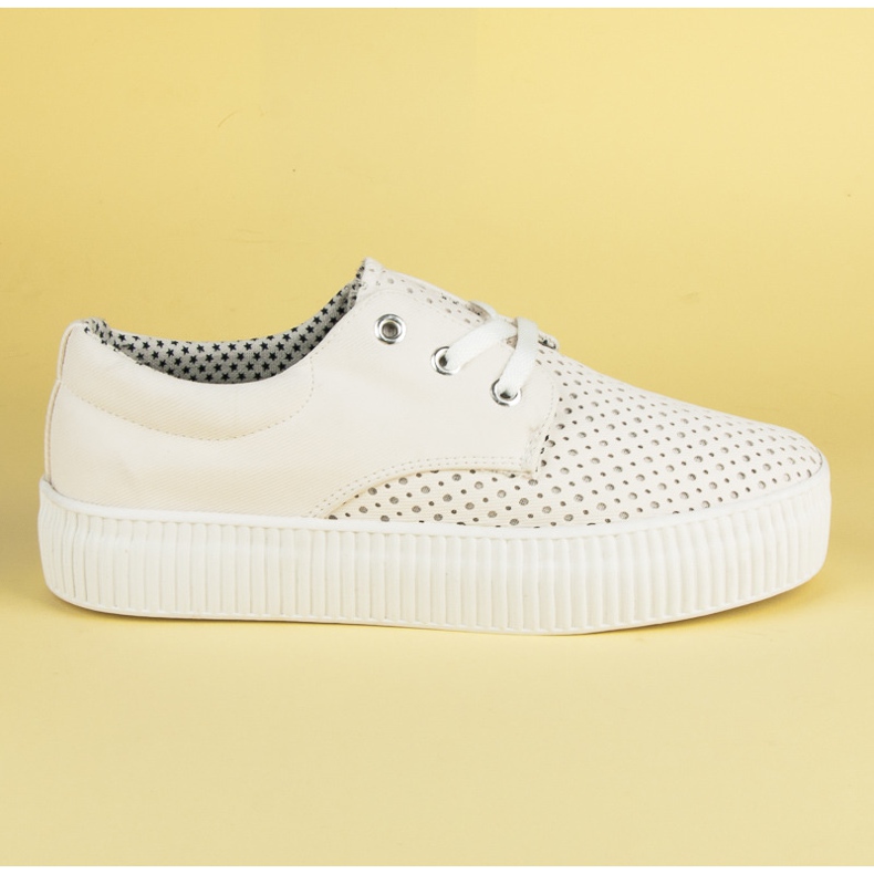 Kylie Tênis a céu aberto na plataforma branco