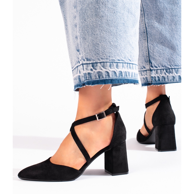 Sapatos femininos pretos de camurça Sergio Leone