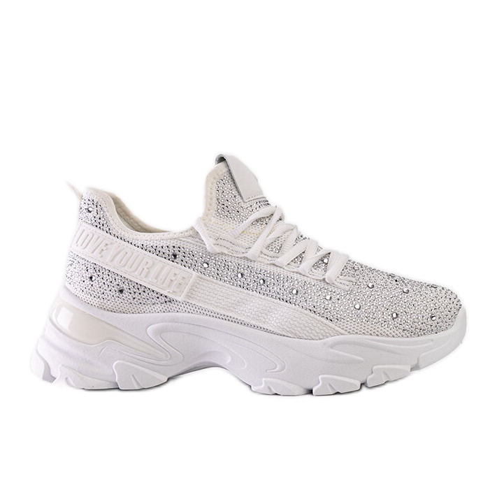 Tênis branco brilhante com sola Senai enorme