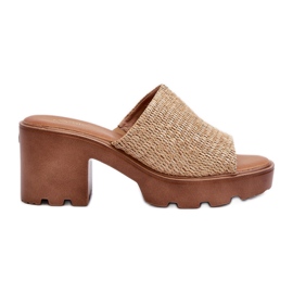 Chinelos femininos Titantha bege com salto alto trançado