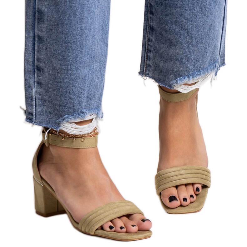 Sandálias verdes de salto baixo de Johar