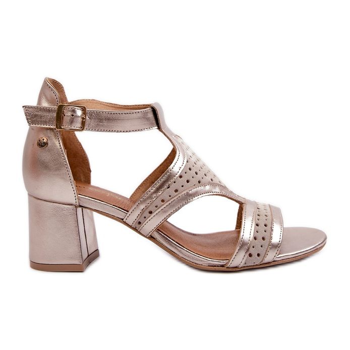 Sandálias femininas de couro com salto alto Maciejka 06459-25 bege e dourado