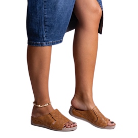 Slides Marouna perfurados marrons castanho