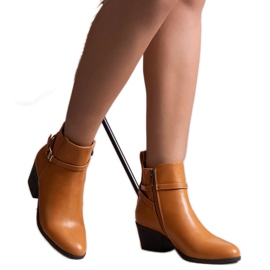 Botins marrons da Ibdis marrom