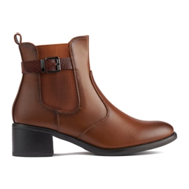 Botins castanhos de mulher com salto baixo Botins castanhos de mulher com salto baixo